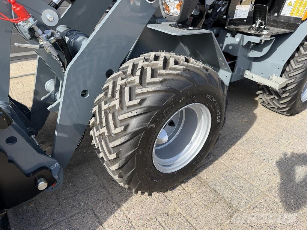 GiANT G1500 minishovel / kniklader NIEUW €465 LEASE Radlader