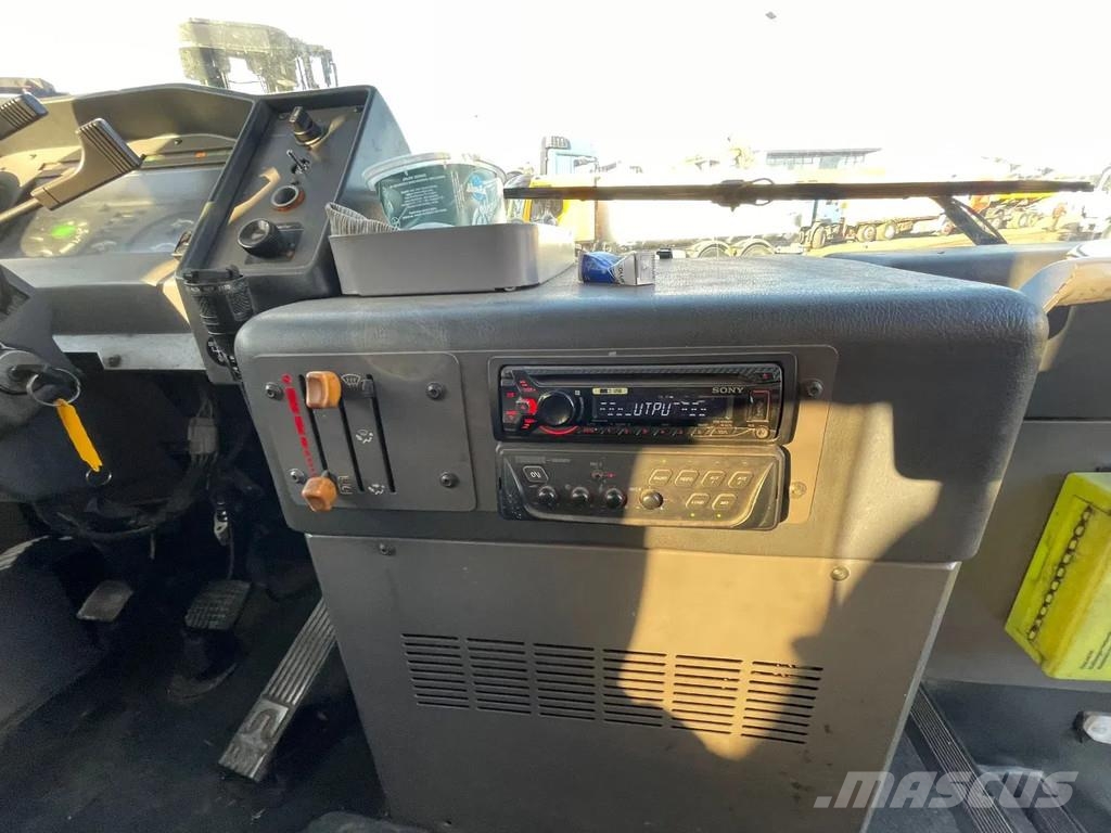 Renault Carrier Passenger Bus 35 Seats 6 Cilinder Full Ste Otros
