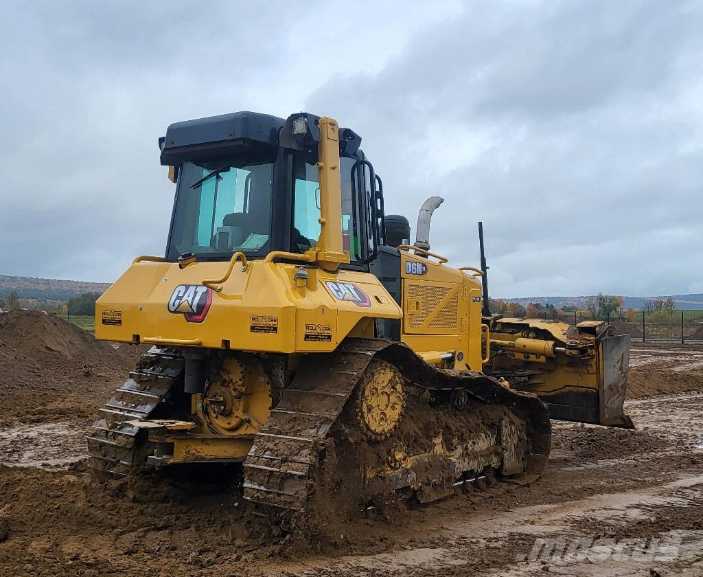 CAT D 6 N XL Crawler dozers