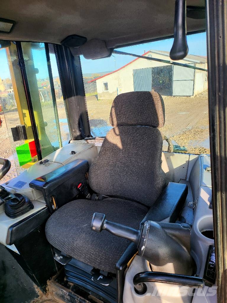 CAT D 6 N XL Crawler dozers