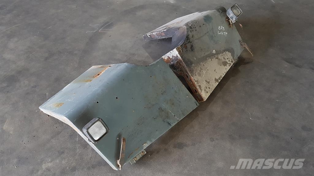 Komatsu WA 270 - 3 - Fender/Kotflügel/Spatbord 섀시 및 서스펜션