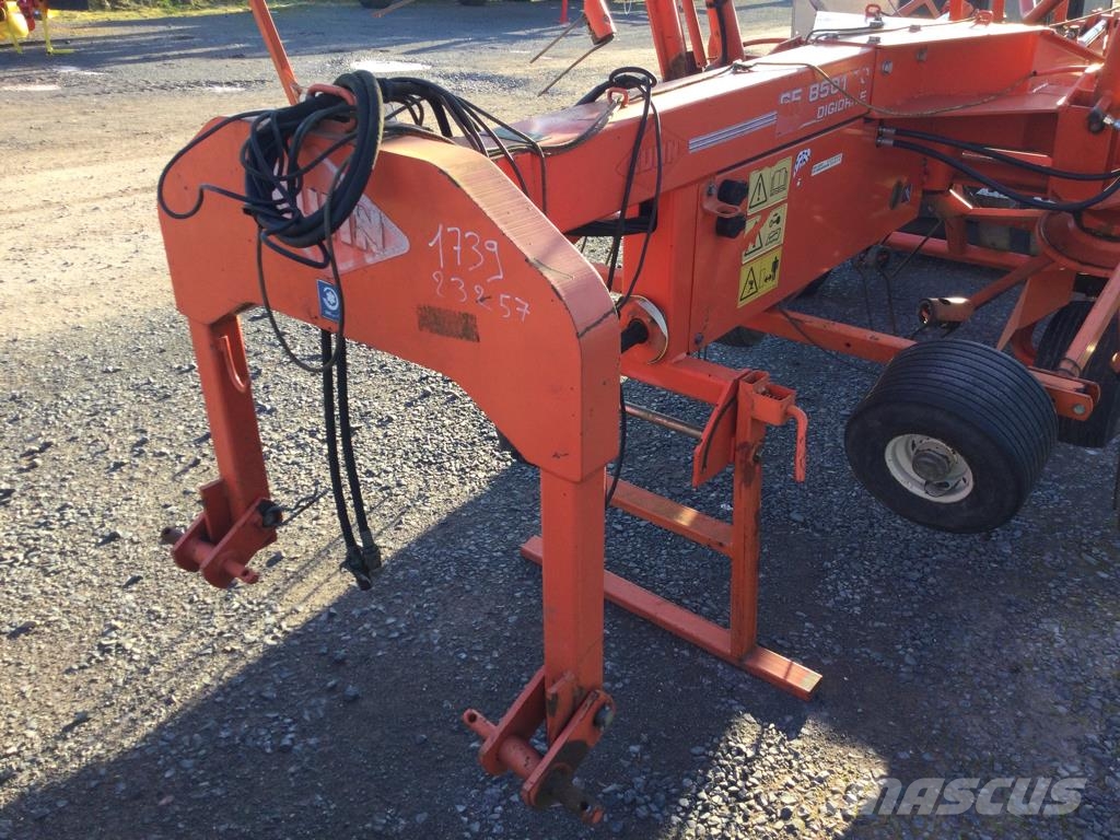 Kuhn GF 8501 TO Digidrive Гребла и сенообръщачки