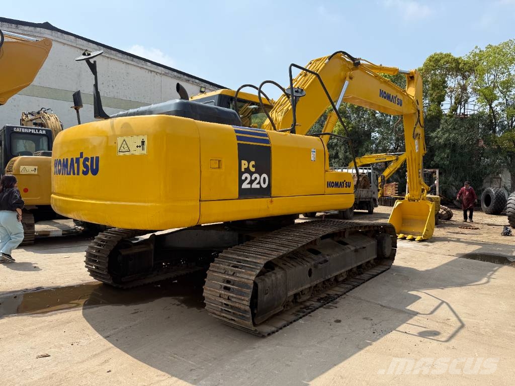 Komatsu PC 220 Εκσκαφείς με ερπύστριες