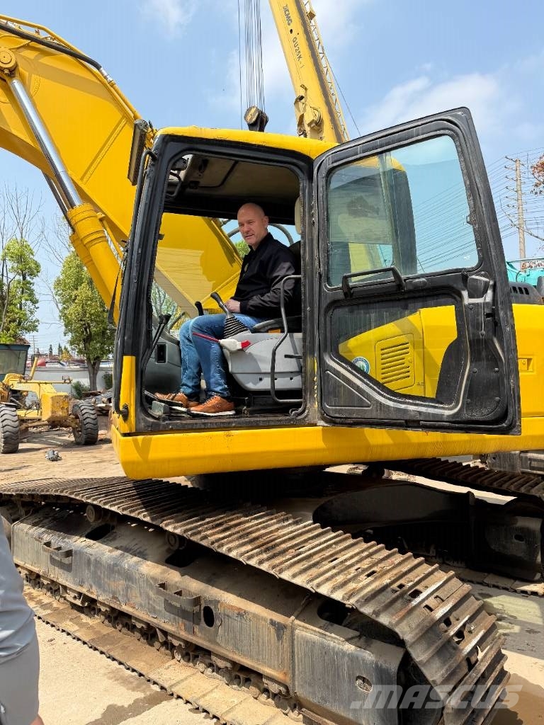 Komatsu PC 220 Εκσκαφείς με ερπύστριες