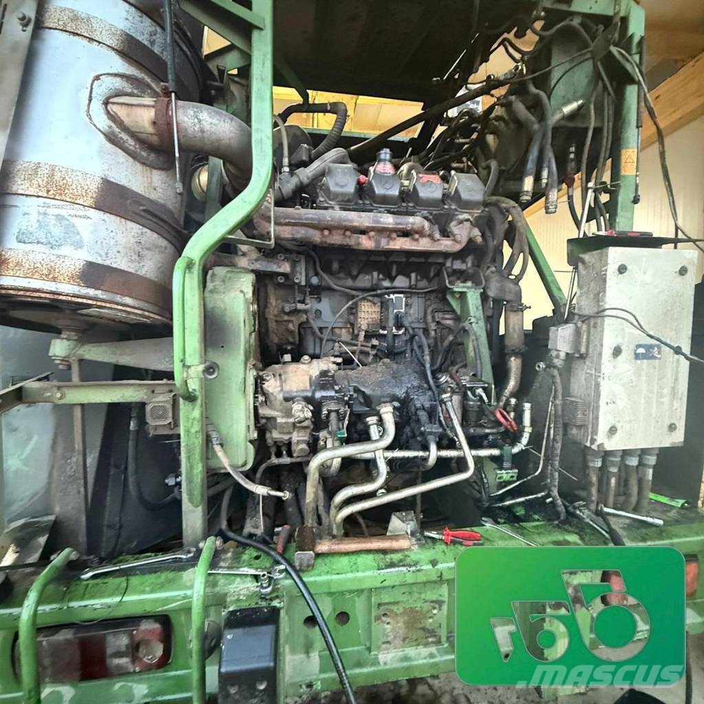 Krone BiG X V8 Parts Kombajni