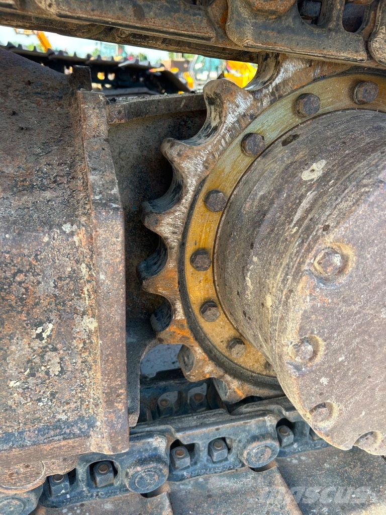 Hitachi ZX130 LCN-6 Pásová rýpadla