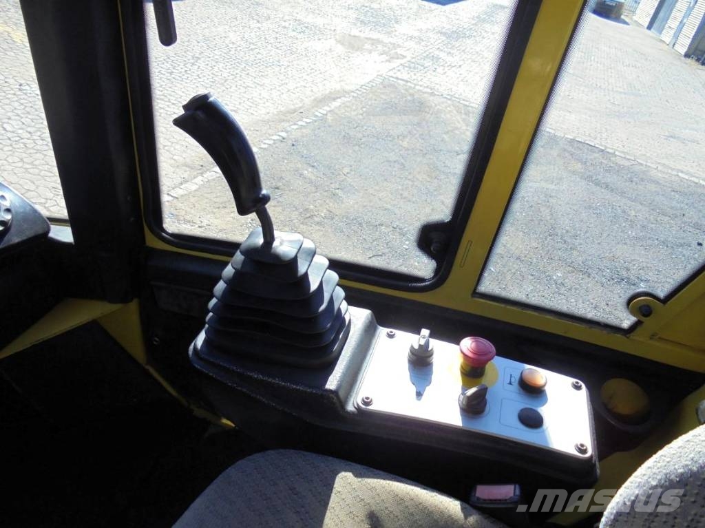 Bomag BW 213 D-4 Rulli monotamburo