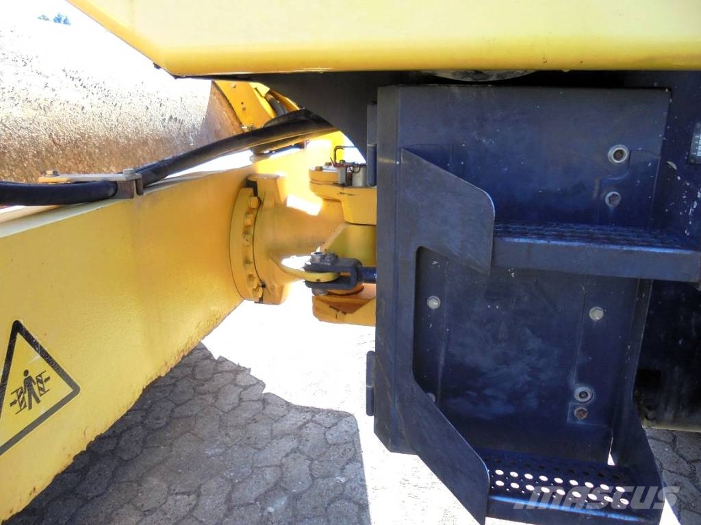 Bomag BW 213 D-4 Rulli monotamburo