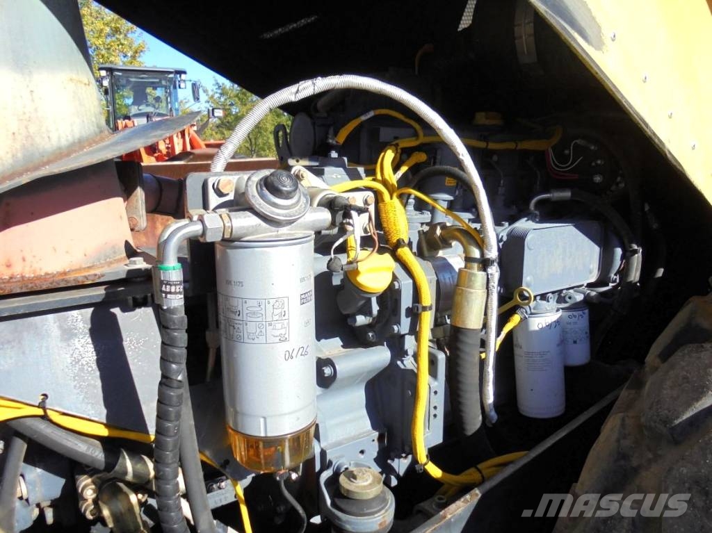 Bomag BW 213 D-4 Rulli monotamburo