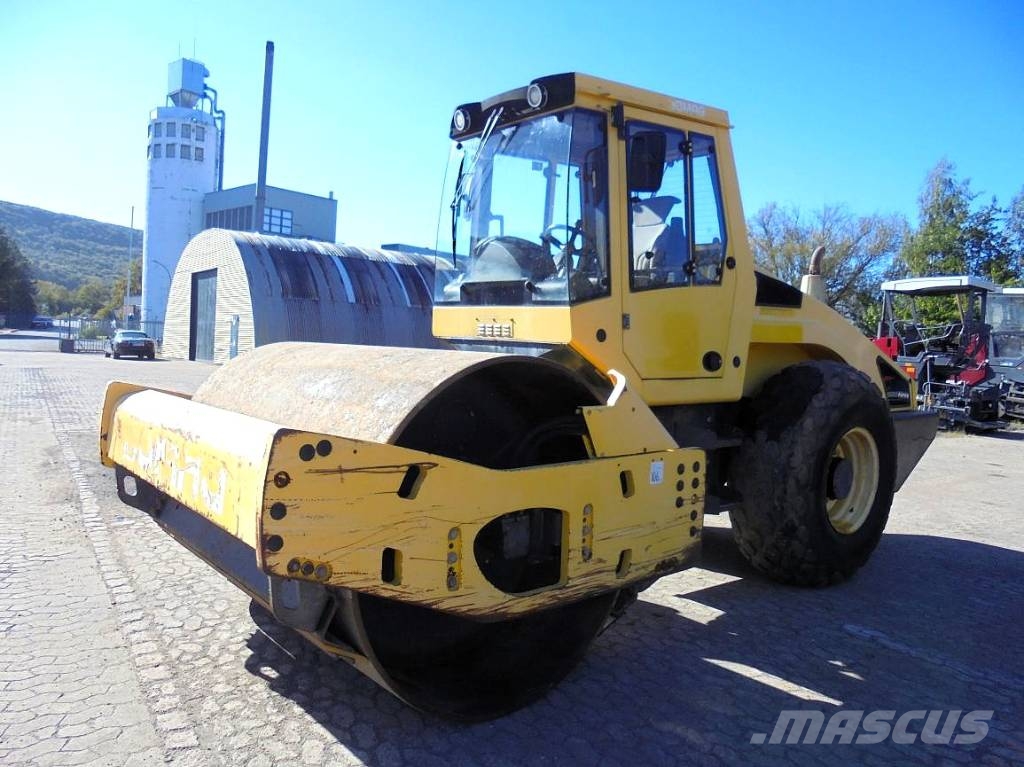 Bomag BW 213 D-4 Rulli monotamburo