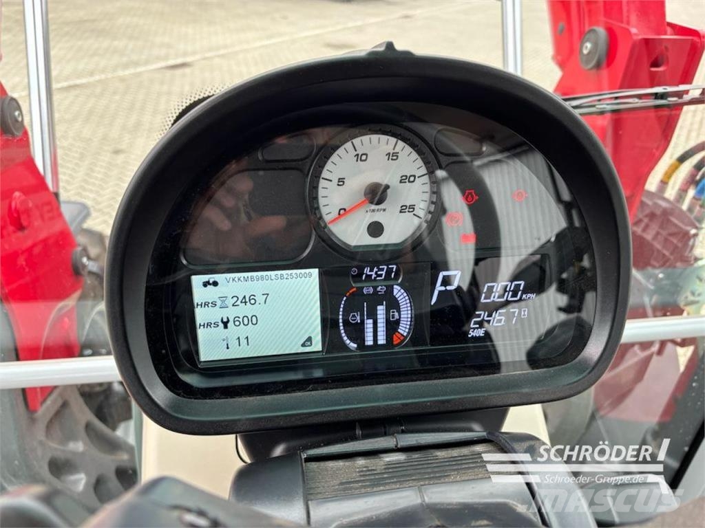Massey Ferguson 5S.135 DYNA-6 EFFICIENT Traktoren