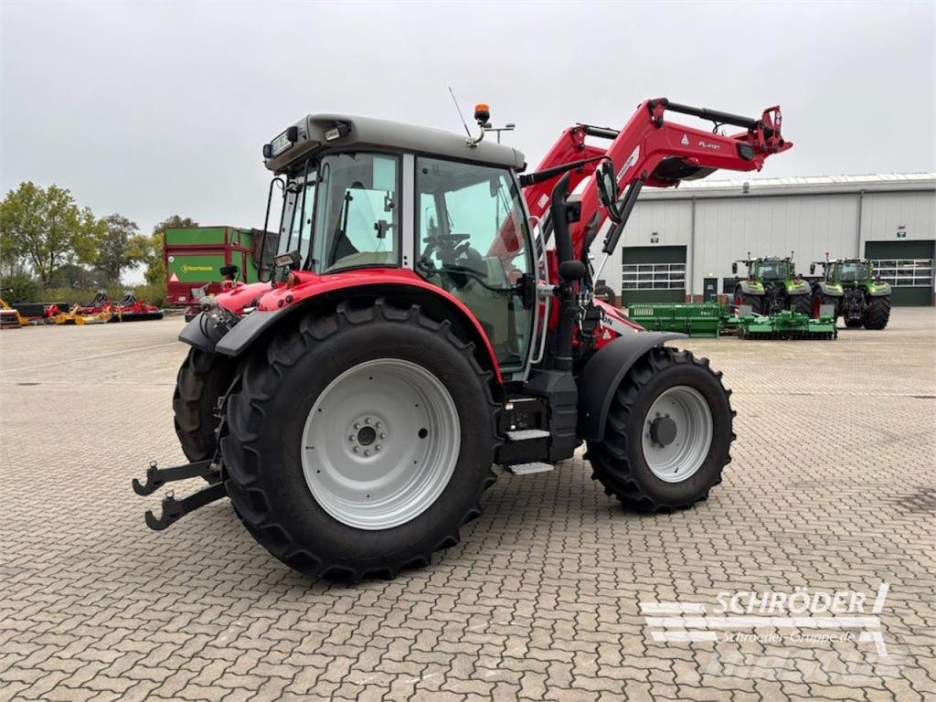 Massey Ferguson 5S.135 DYNA-6 EFFICIENT Traktoren