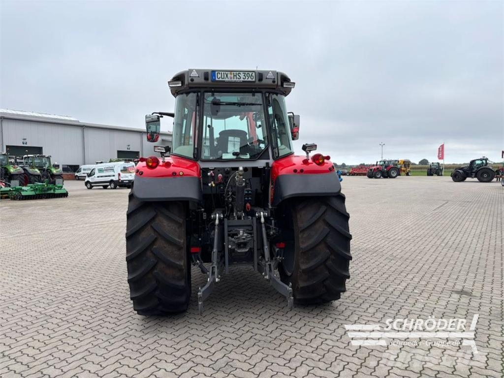 Massey Ferguson 5S.135 DYNA-6 EFFICIENT Traktoren