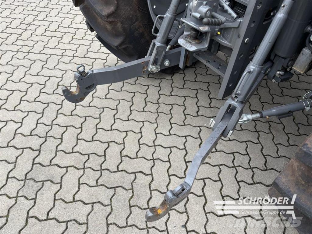 Massey Ferguson 5S.135 DYNA-6 EFFICIENT Traktoren