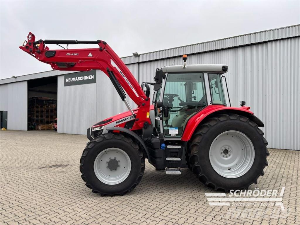 Massey Ferguson 5S.135 DYNA-6 EFFICIENT Traktoren