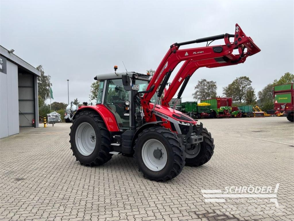 Massey Ferguson 5S.135 DYNA-6 EFFICIENT Traktoren