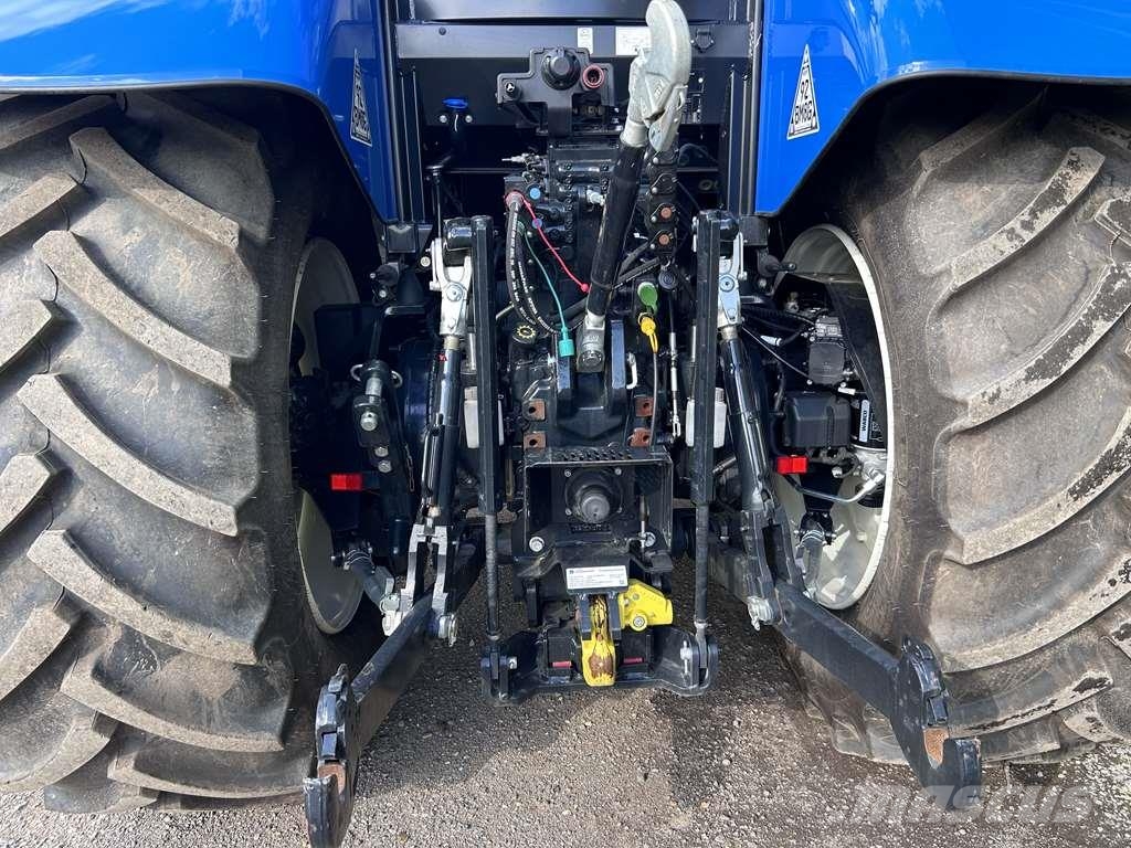 New Holland T7.210 Classic Tractors