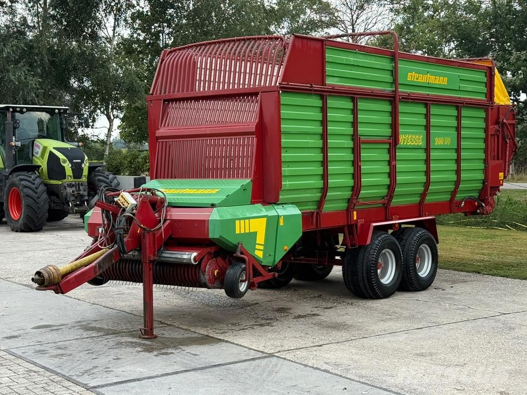 Strautmann Super vitesse 260 DO Dosseerwalsen Opraapwagen Lad Cosechadoras de forraje autopropulsadas