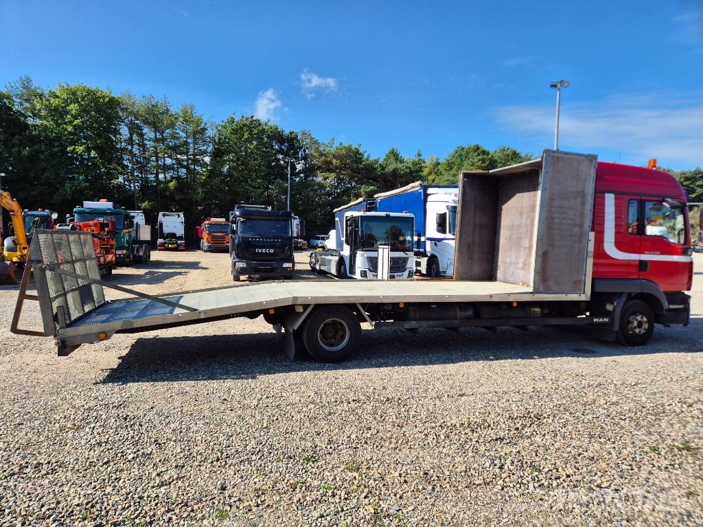 MAN TGL 12.240 BL // Machinetransport / Cartransport// Transport vehicles