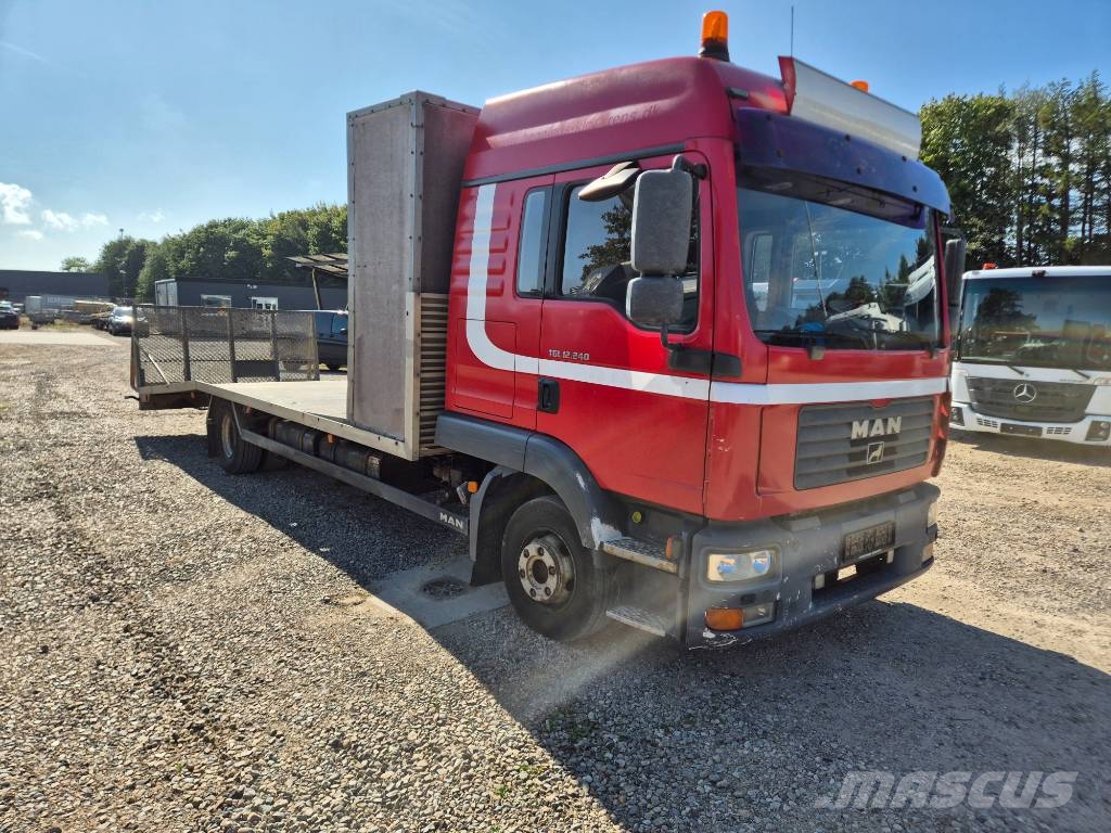 MAN TGL 12.240 BL // Machinetransport / Cartransport// Transport vehicles