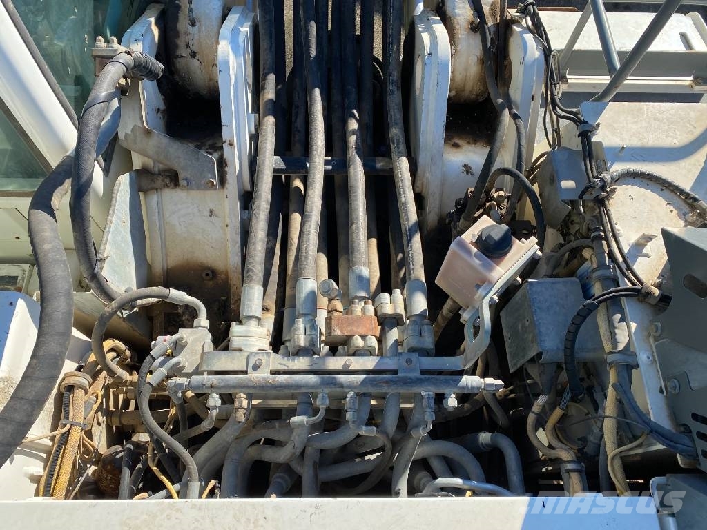 Liebherr R964C LCV LITRONIC 2013 Vente en pièces détachée Sliedes, ķēdes un šasija