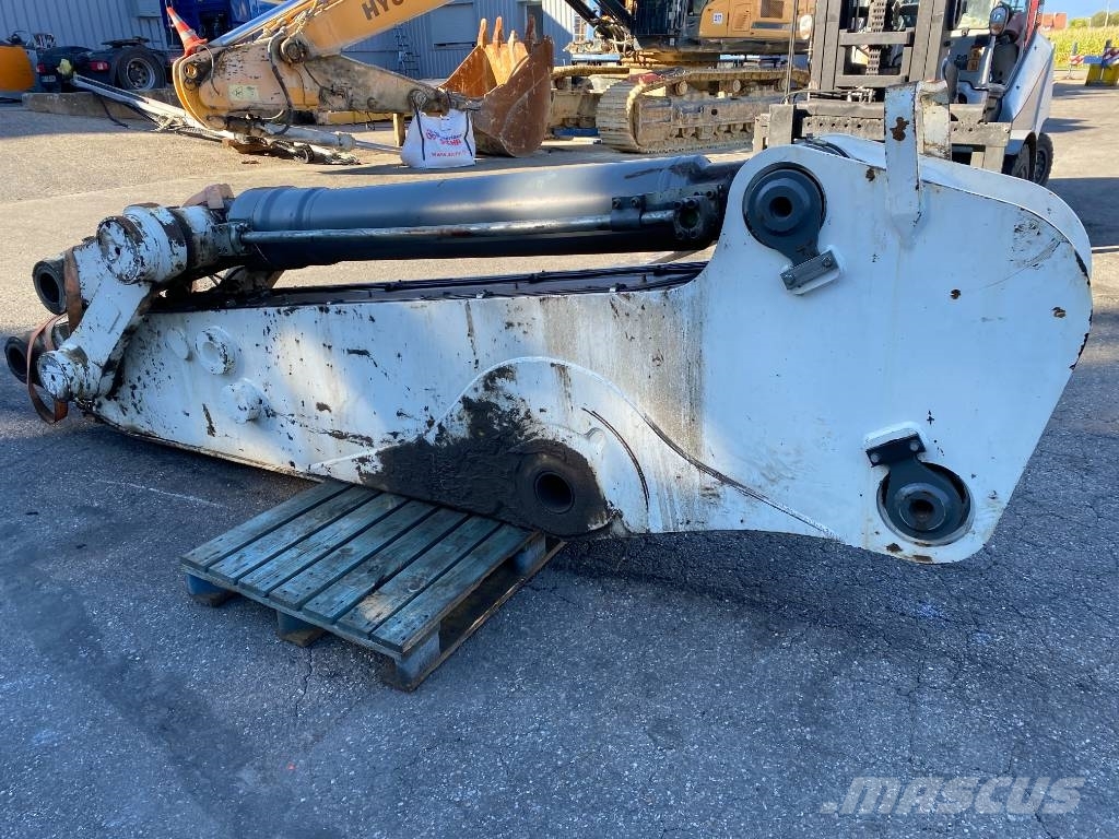 Liebherr R964C LCV LITRONIC 2013 Vente en pièces détachée Sliedes, ķēdes un šasija