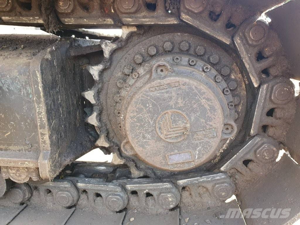 JCB JS 370 LC حفارات زحافة