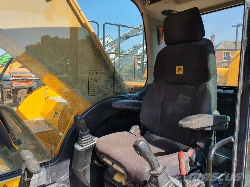 JCB JS 370 LC حفارات زحافة