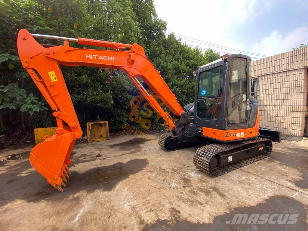 Hitachi ZX 65 U 履带挖掘机