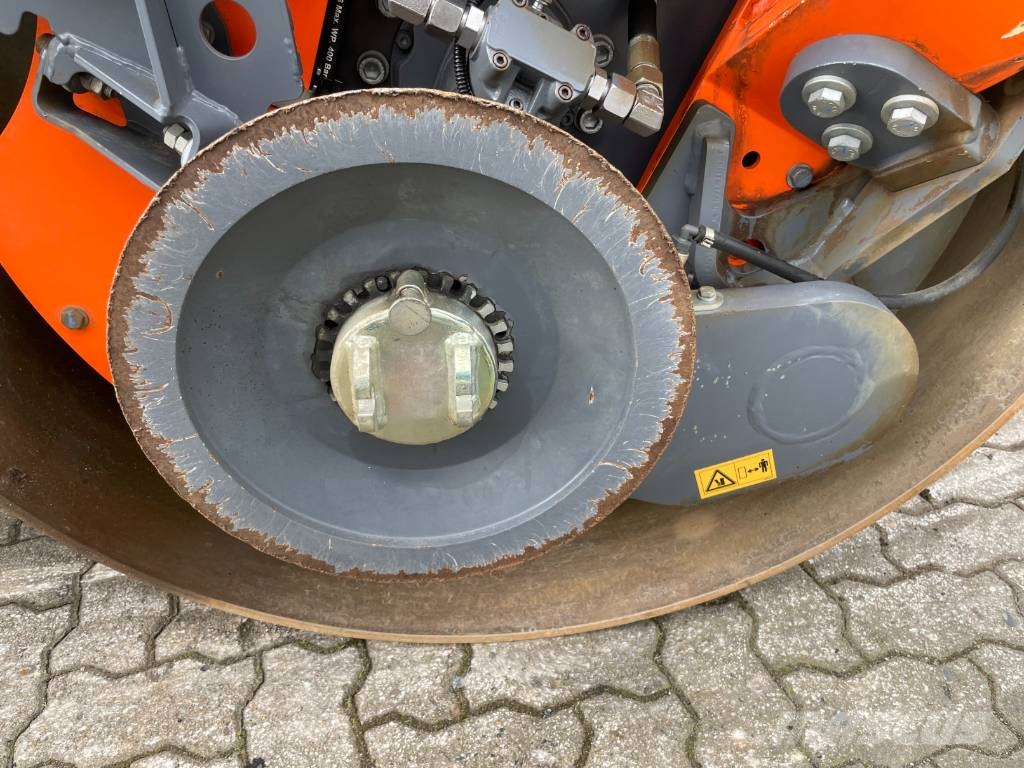 Hamm DV+ 70I VO-S Valjci sa duplim bubnjem