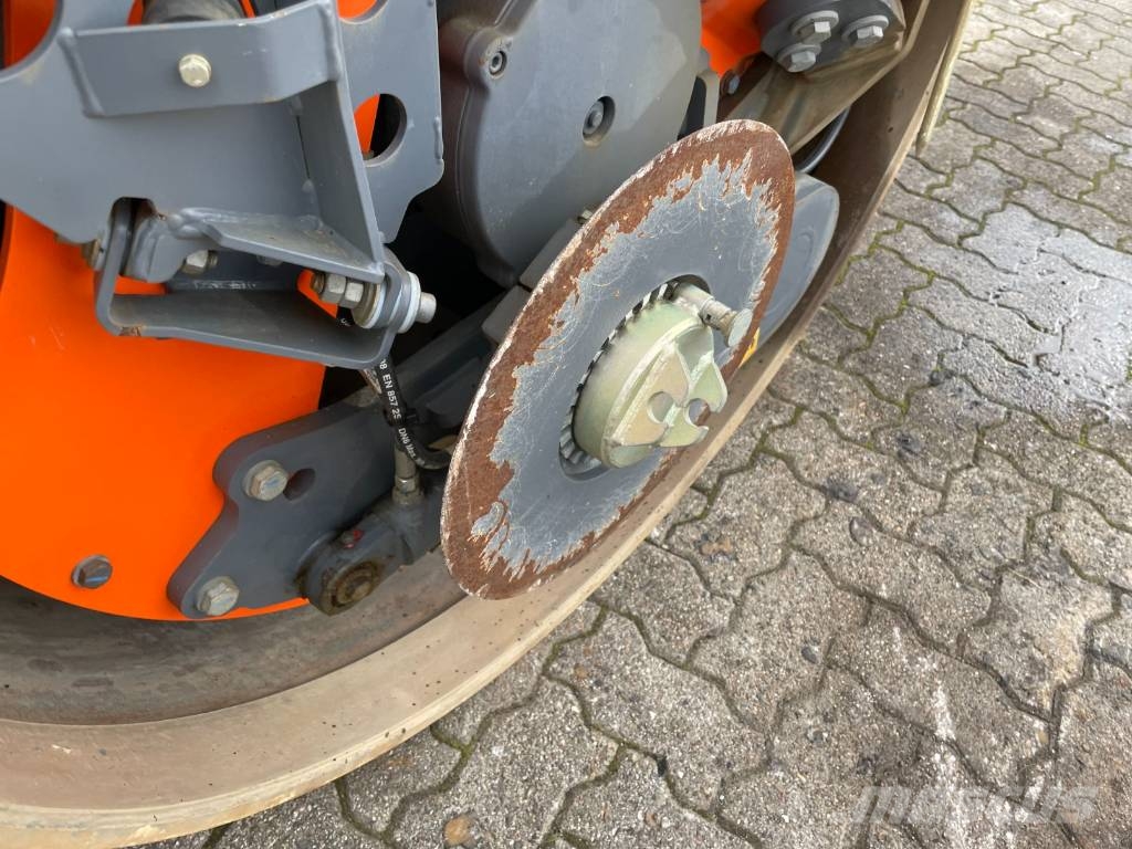 Hamm DV+ 70I VO-S Valjci sa duplim bubnjem