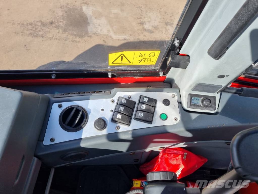 Komatsu 855 شاحنات