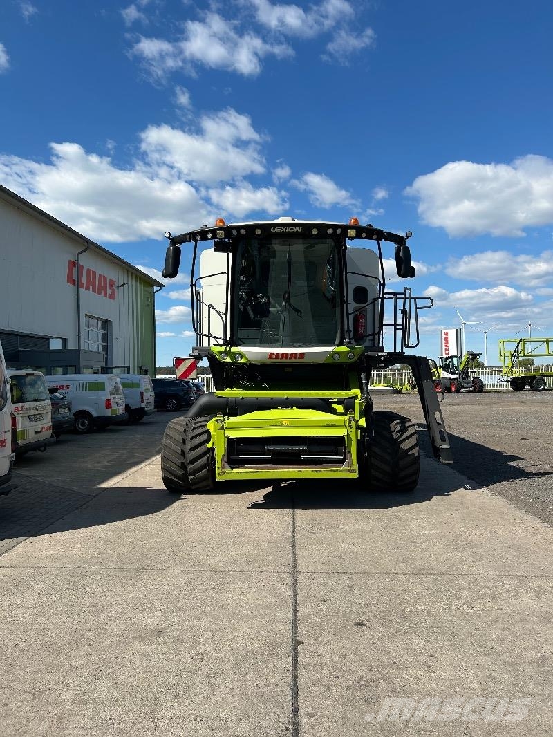 CLAAS Lexion 6900 TT Combine harvesters