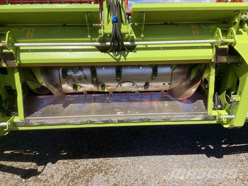 CLAAS Lexion 6900 TT Combine harvesters