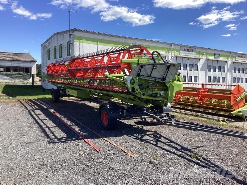 CLAAS Lexion 6900 TT Combine harvesters