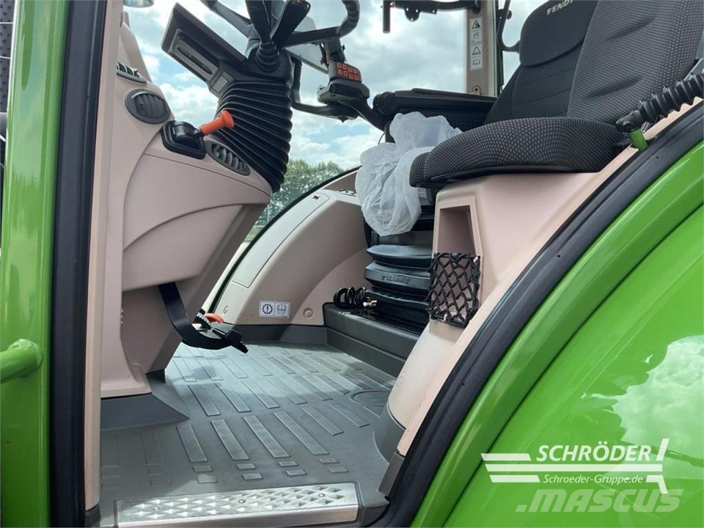 Fendt 724 VARIO GEN6 PROFI PLUS Tratores Agrícolas usados