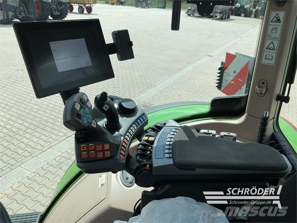 Fendt 724 VARIO GEN6 PROFI PLUS Tratores Agrícolas usados