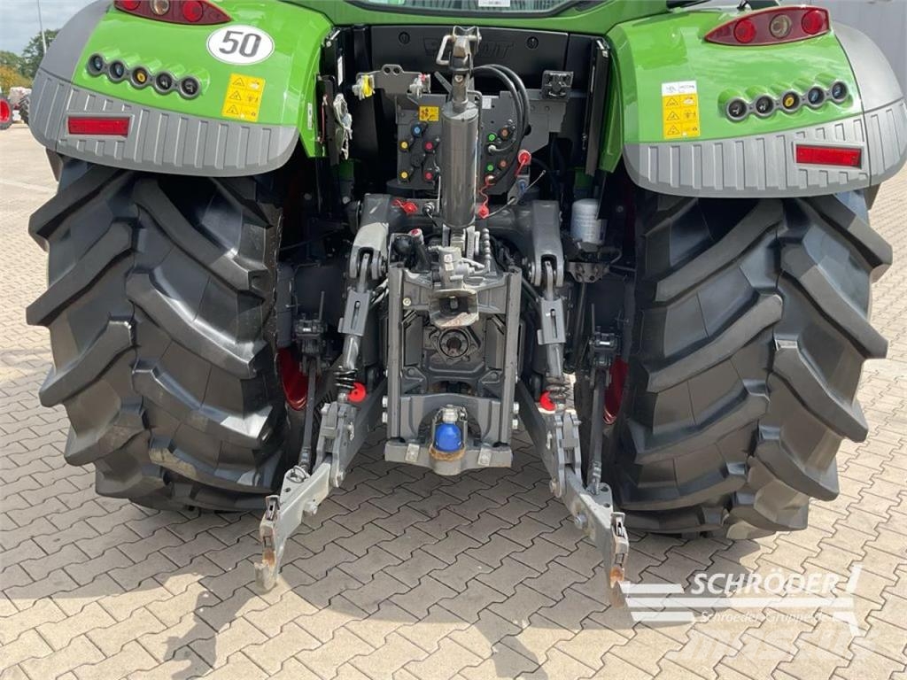 Fendt 724 VARIO GEN6 PROFI PLUS Tratores Agrícolas usados