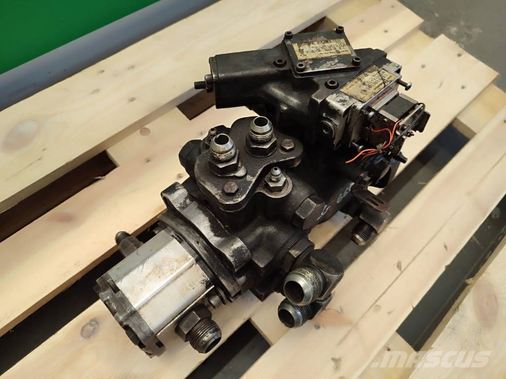  Hydraulic pump SAUER MPV046C M46-20474 JLG 660 液压