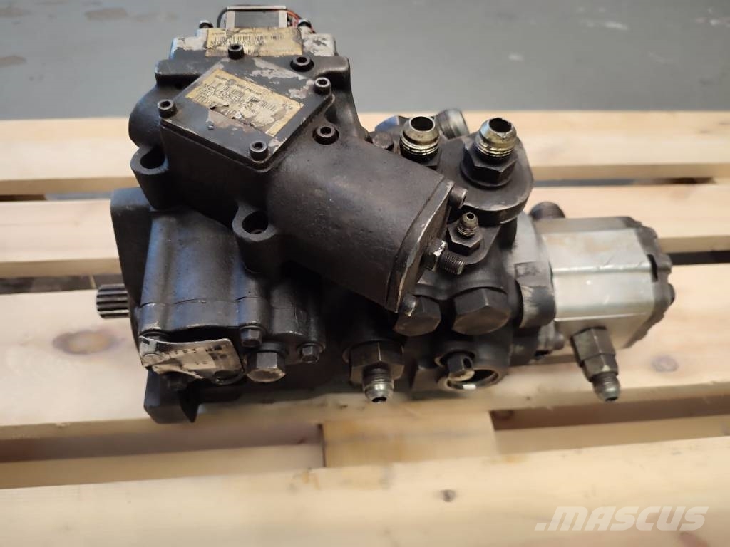 Hydraulic pump SAUER MPV046C M46-20474 JLG 660 液压