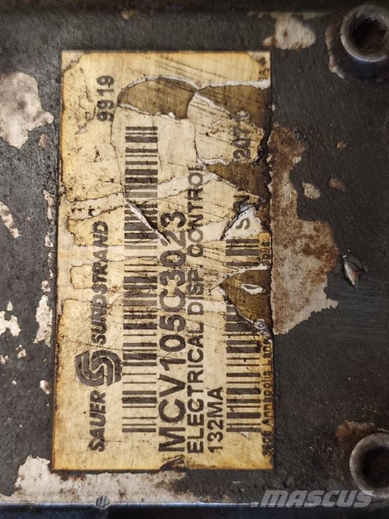  Hydraulic pump SAUER MPV046C M46-20474 JLG 660 液压