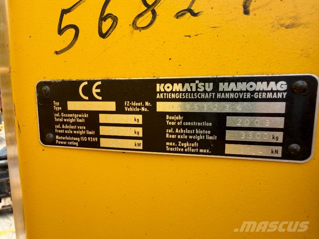 Komatsu WA 75-3 Фронтальные погрузчики