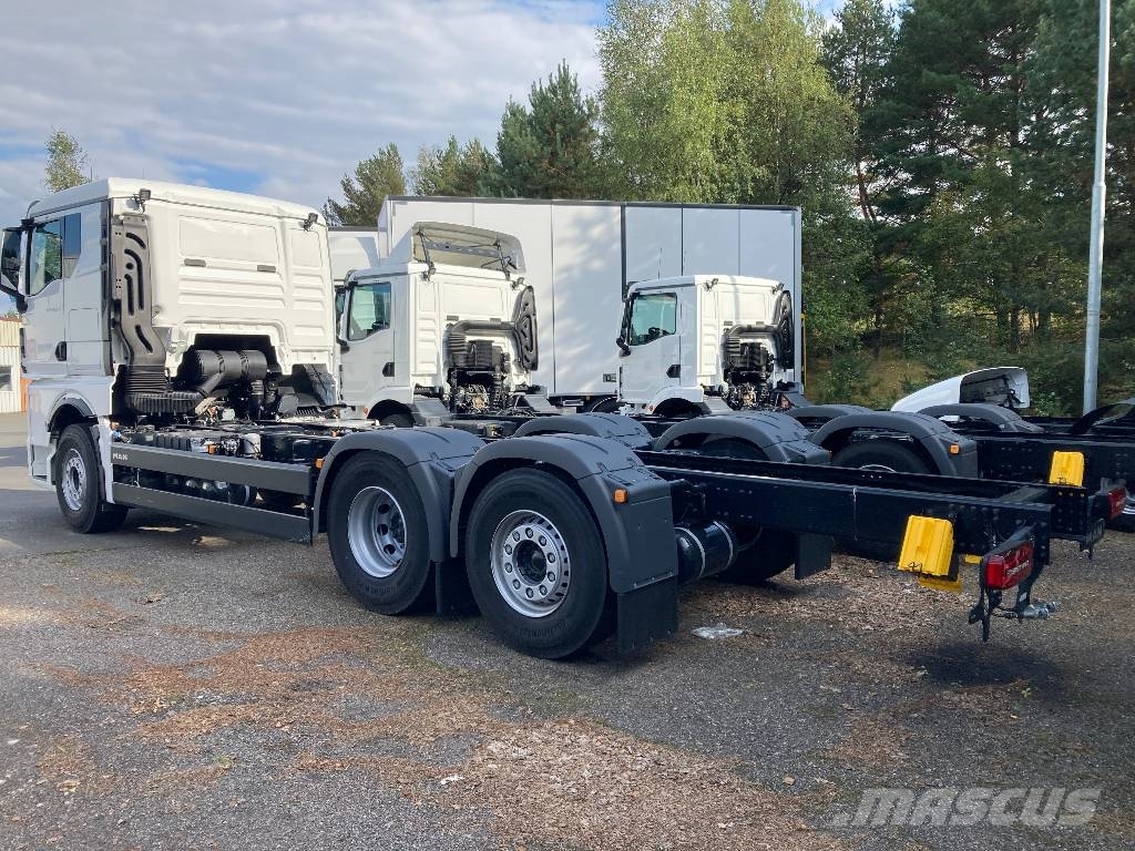 MAN TGX 26.520 6x2-4 chassi Pojazdy pod zabudowę
