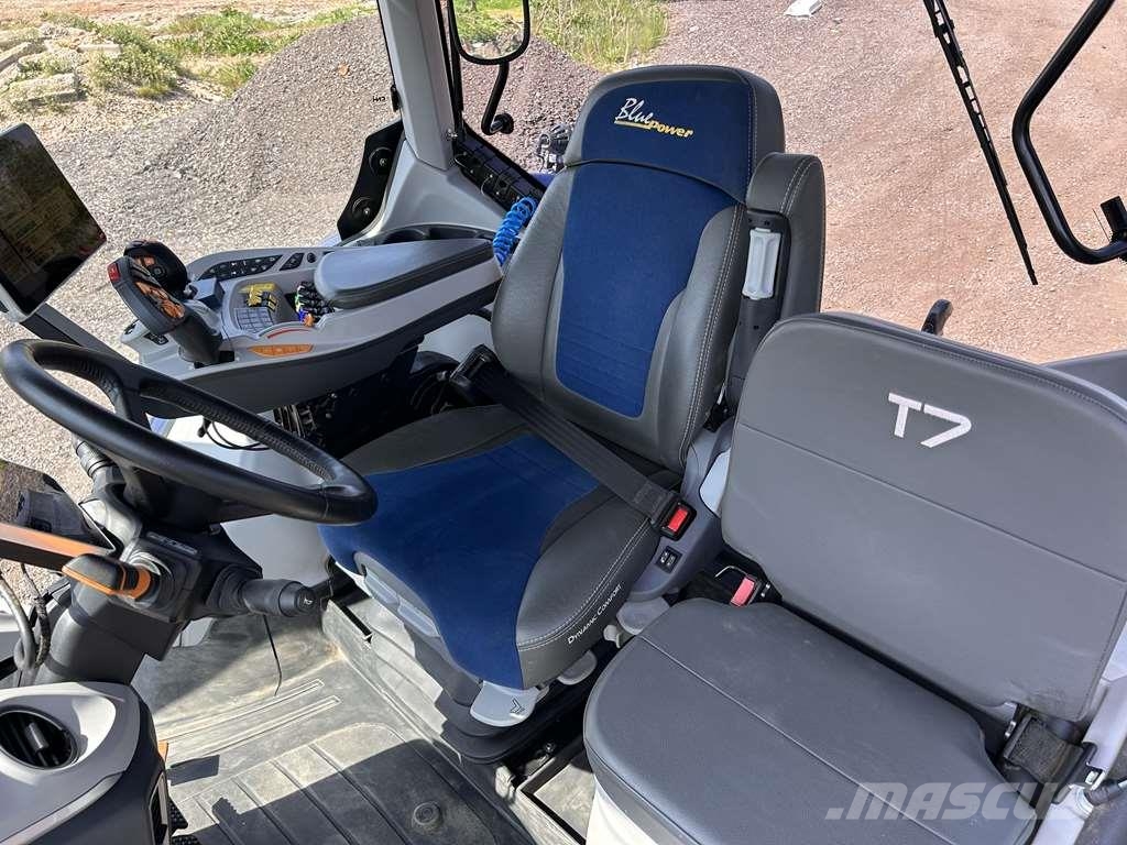 New Holland T7.315 PLMi Blue Power Trattori