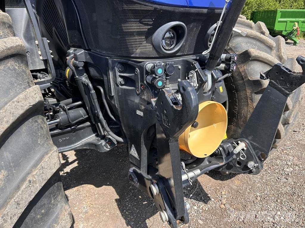 New Holland T7.315 PLMi Blue Power Trattori
