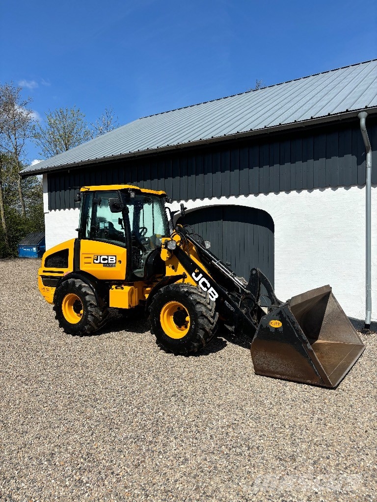 JCB 407 Cargadoras sobre ruedas