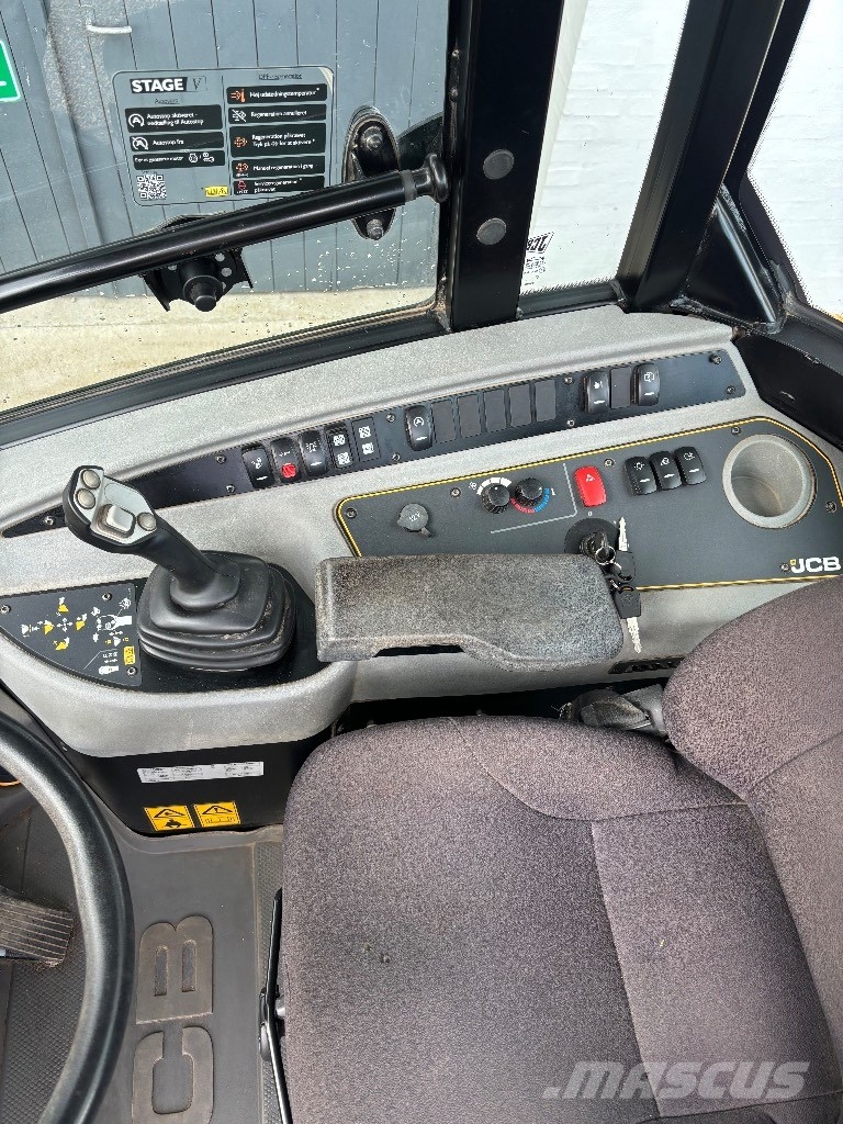 JCB 407 Cargadoras sobre ruedas