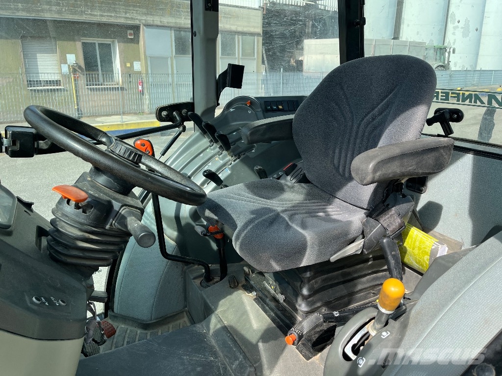 CLAAS Elios 230 Trattori
