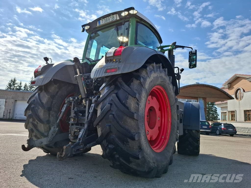 Fendt 828 Vario Profi Plus (new engine) Трактори