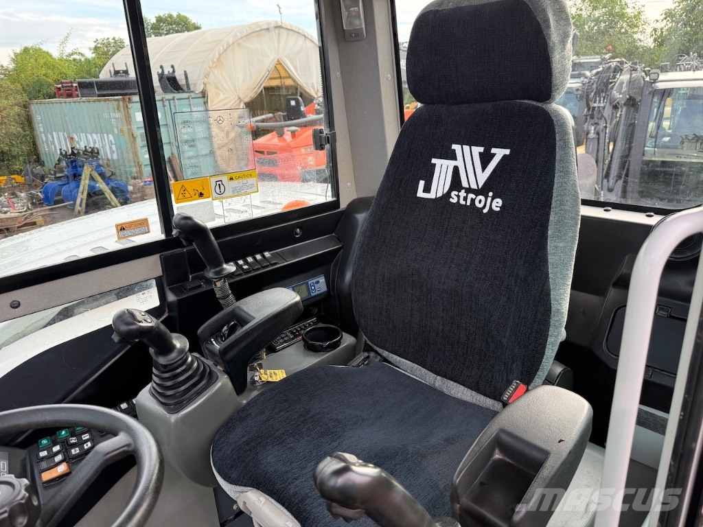 Takeuchi TB 295 W Ratiniai ekskavatoriai